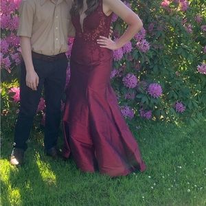 Maroon/Magenta Prom Dress